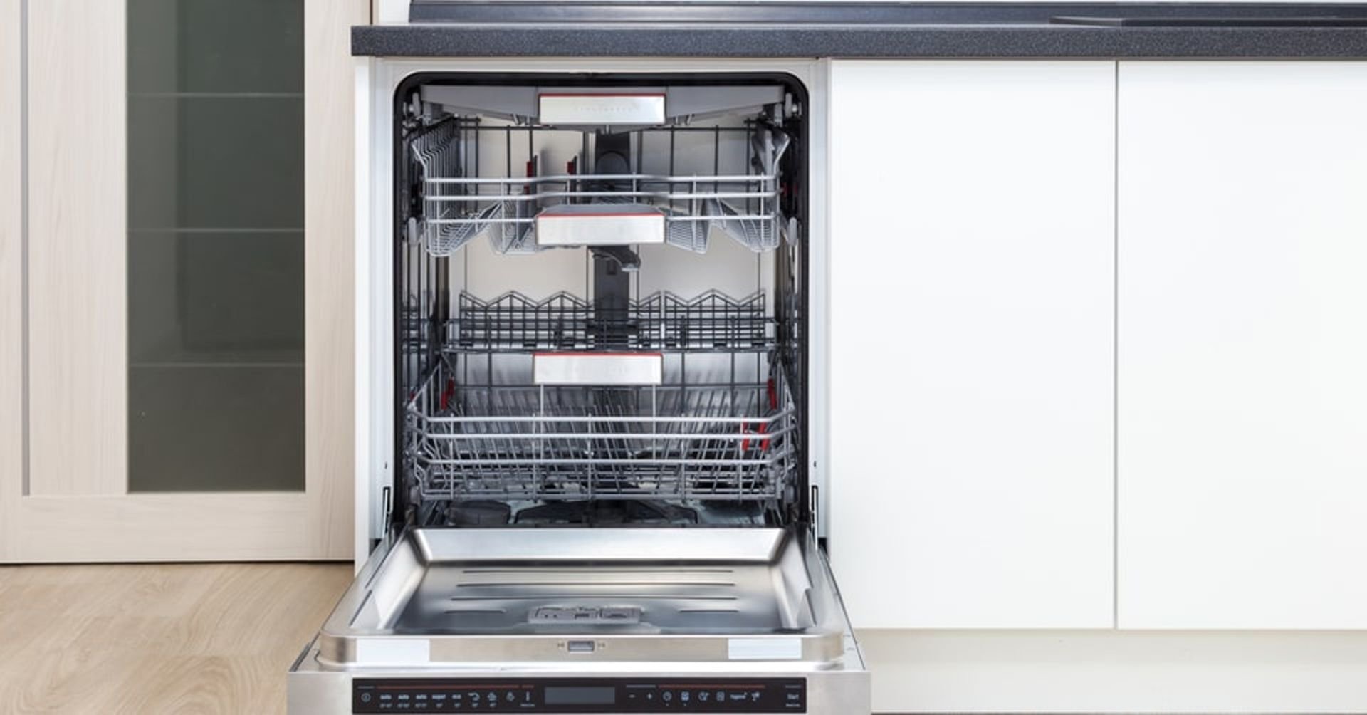 Built-in dishwasher picture